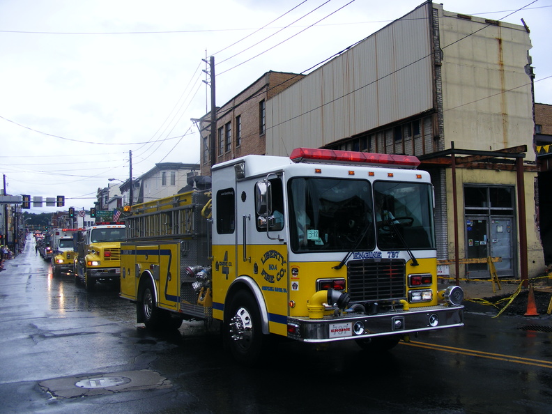 9 11 fire truck paraid 198